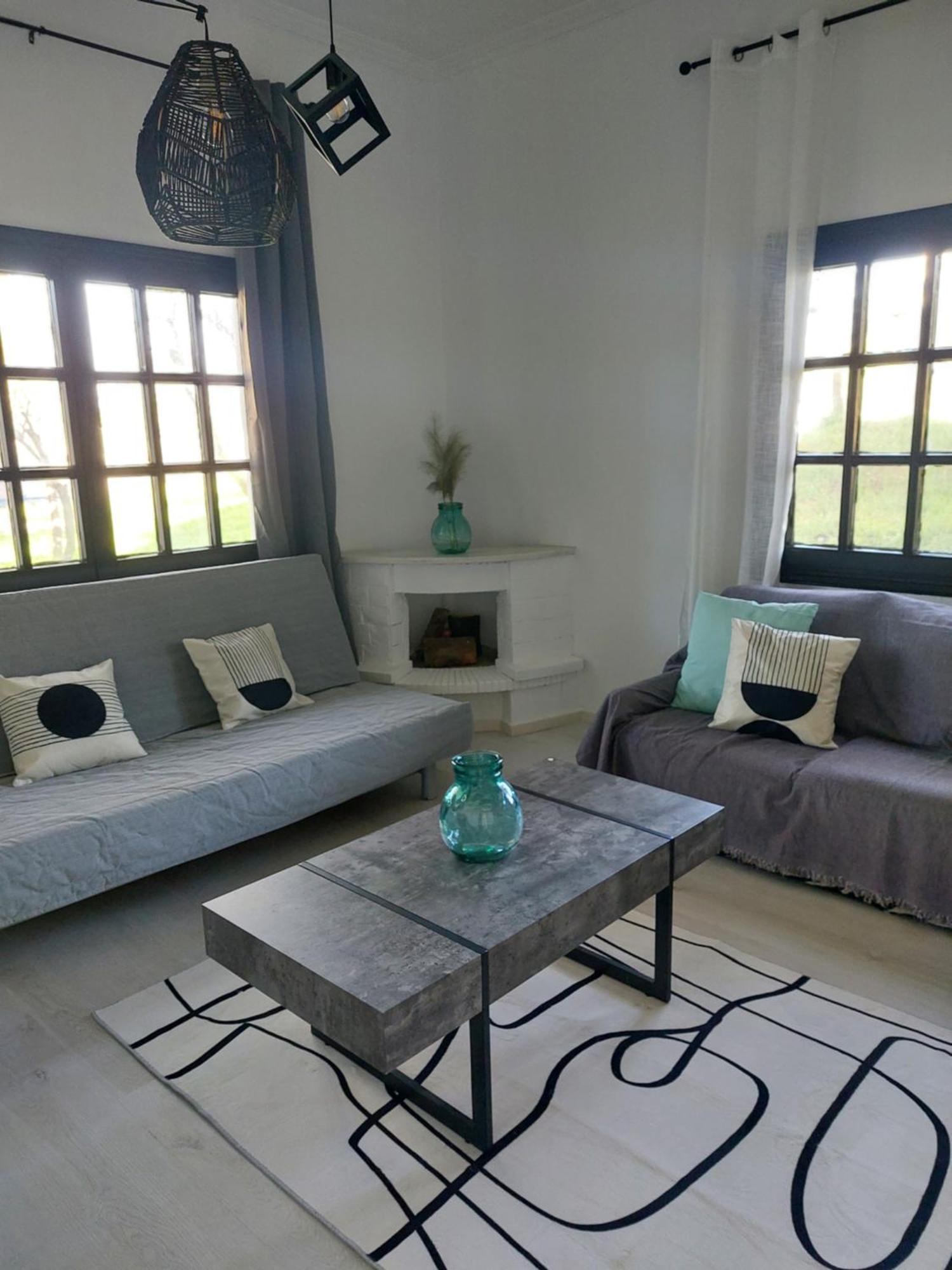 Black N' White Cozy Housegarden Dedeağaç Dış mekan fotoğraf